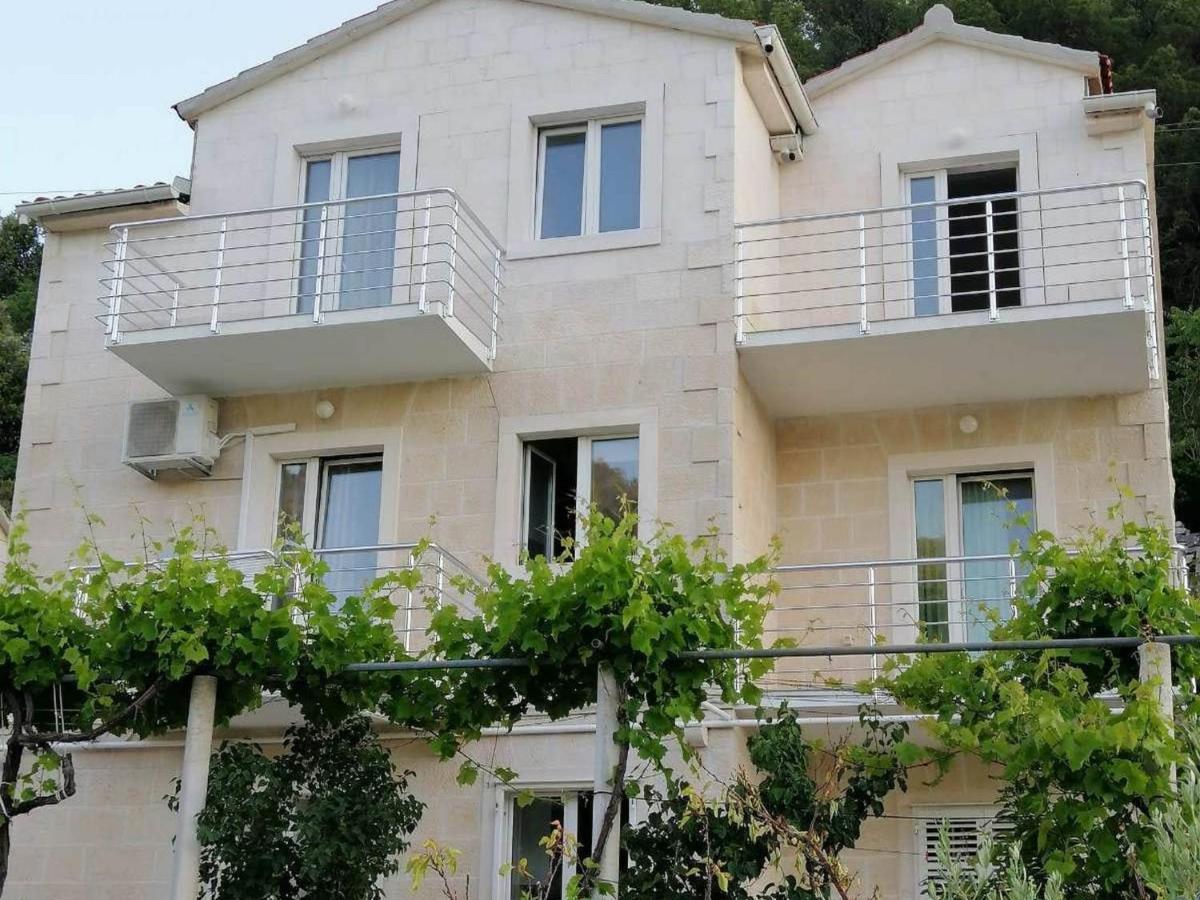 Apartments Kalajzic Pucisca Exterior foto