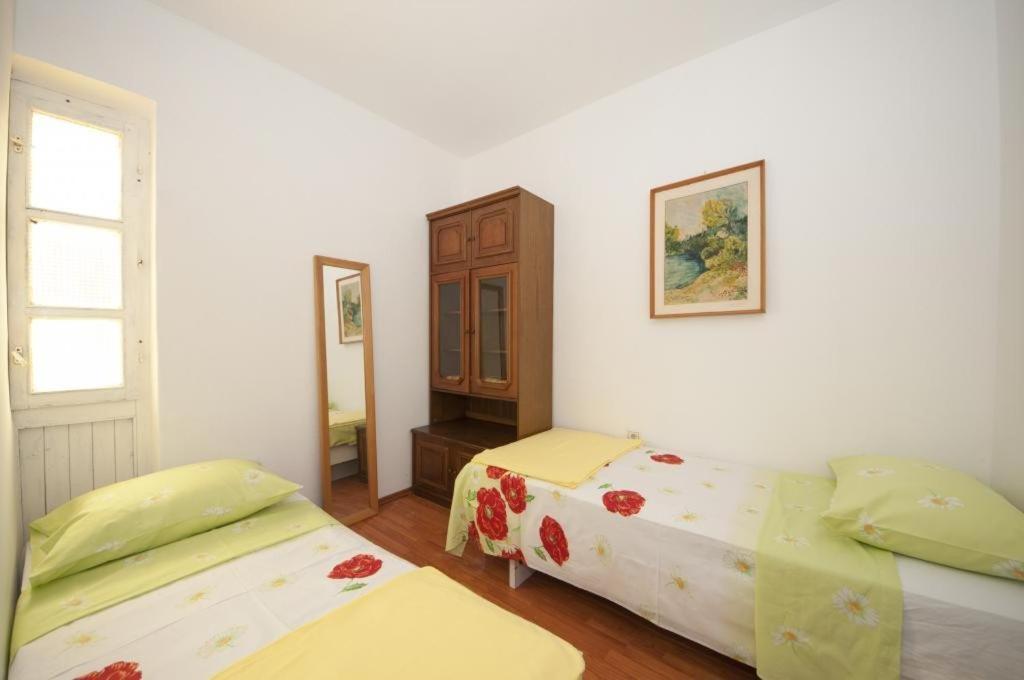 Apartments Kalajzic Pucisca Exterior foto