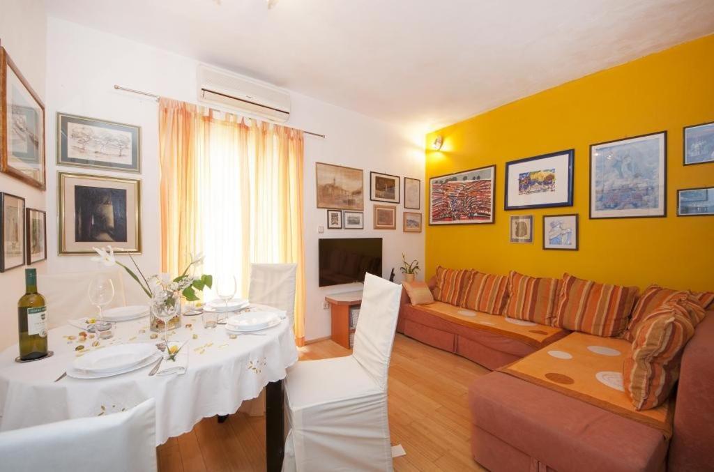 Apartments Kalajzic Pucisca Zimmer foto